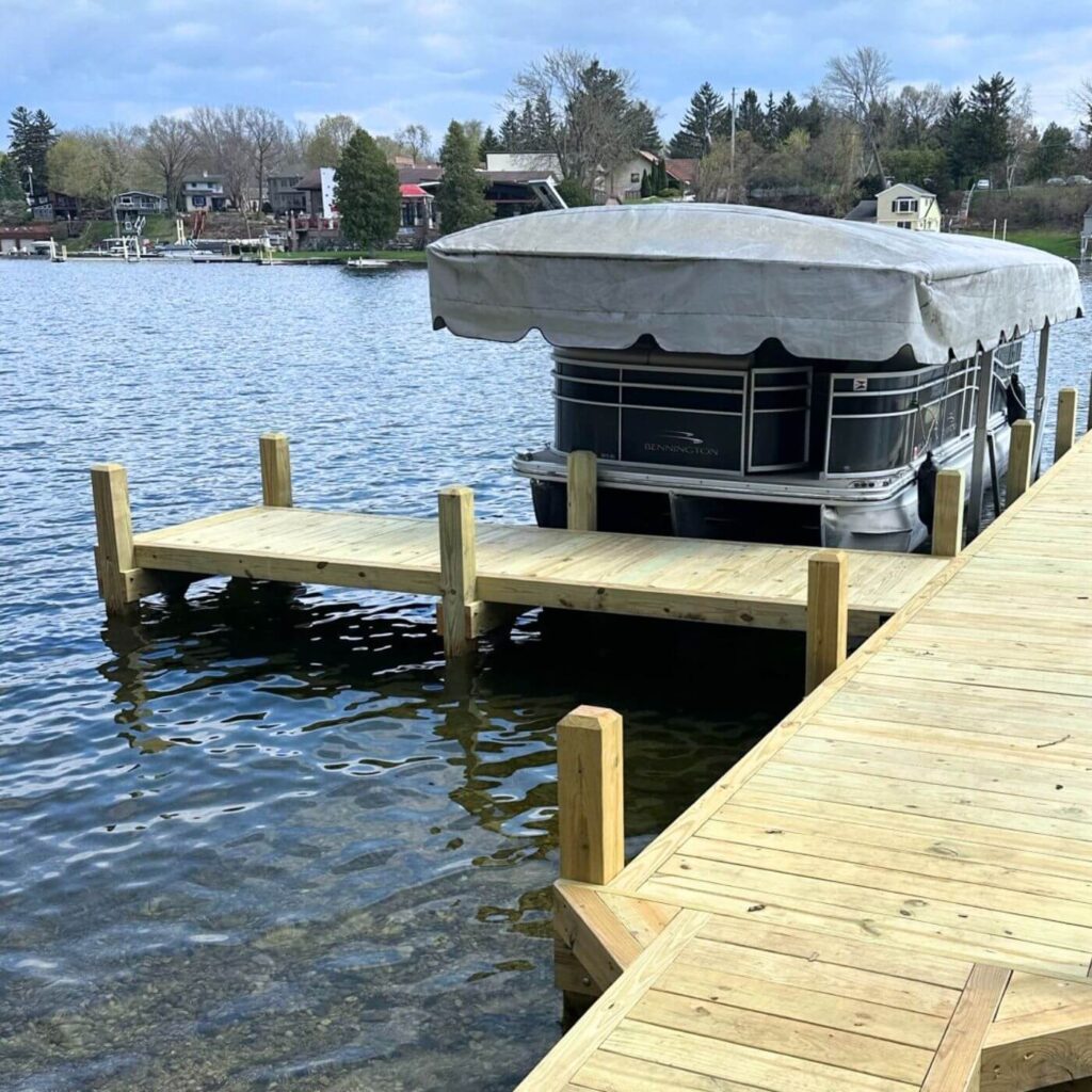 Catwalk for easy access to boats from dock